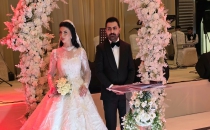  DİLLERE DESTAN DÜĞÜNLE DÜNYA EVİNE GİRDİLER