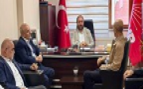  Kemal Türk’ten CHP İlçeye Tebrik Ziyareti