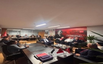  KÜÇÜKÇEKMECE MUHTARLARINDAN HALİME TOTKANLI’YA TEBRİK ZİYARETİ